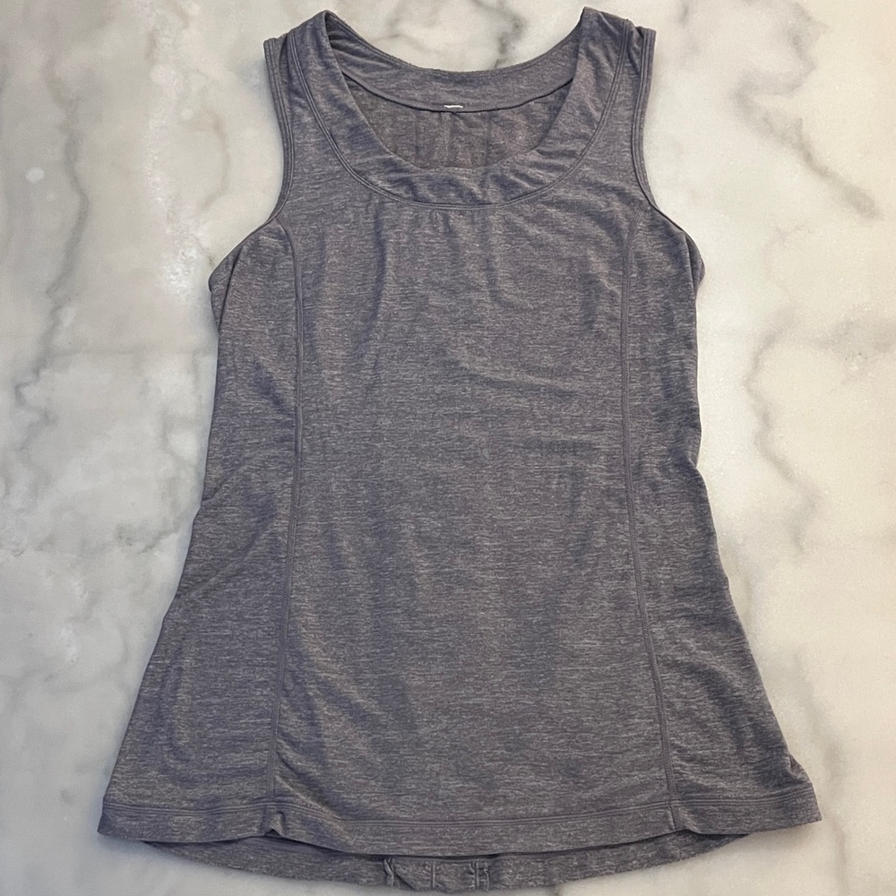 Lululemon Athletica Run Dash Gray Tank Top with Rushed Design and Pocket